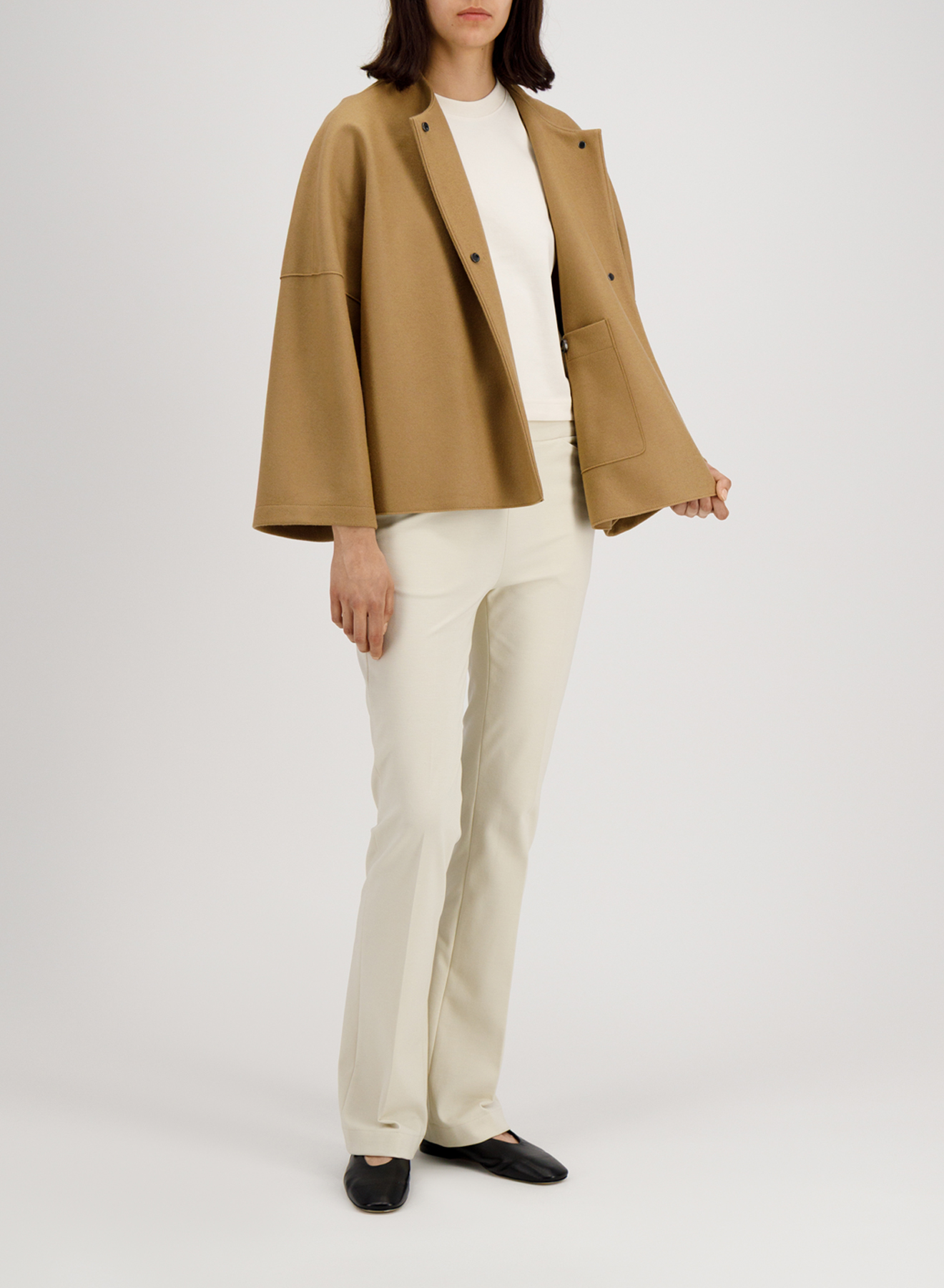 women collarless cape blend tan - Image 4
